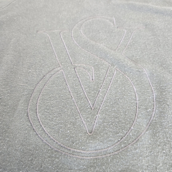 Victoria's Secret Women's Sweatshirt - Picture 2 of 4